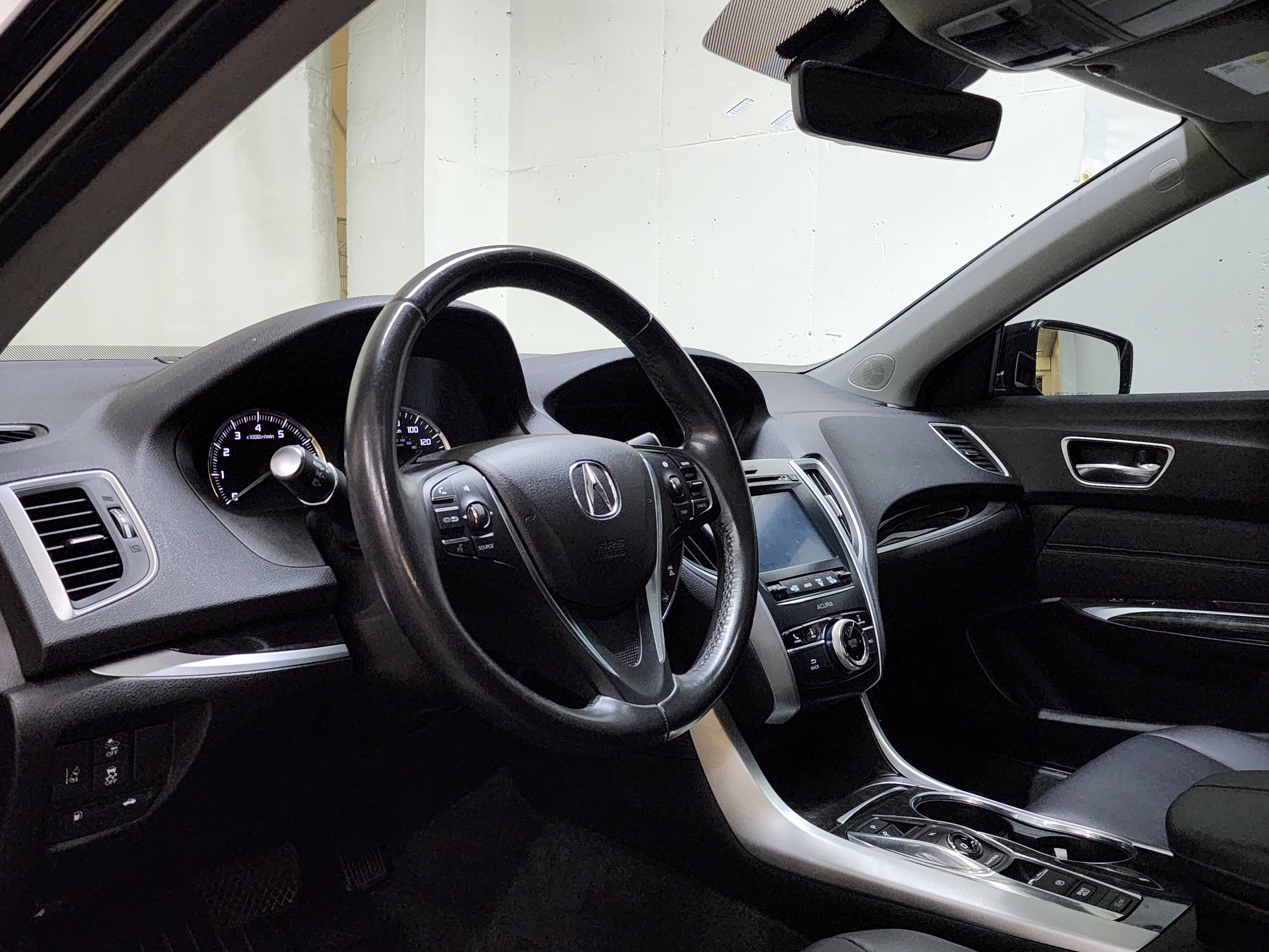 Used 2018 Acura TLX V6 SH-AWD image 12