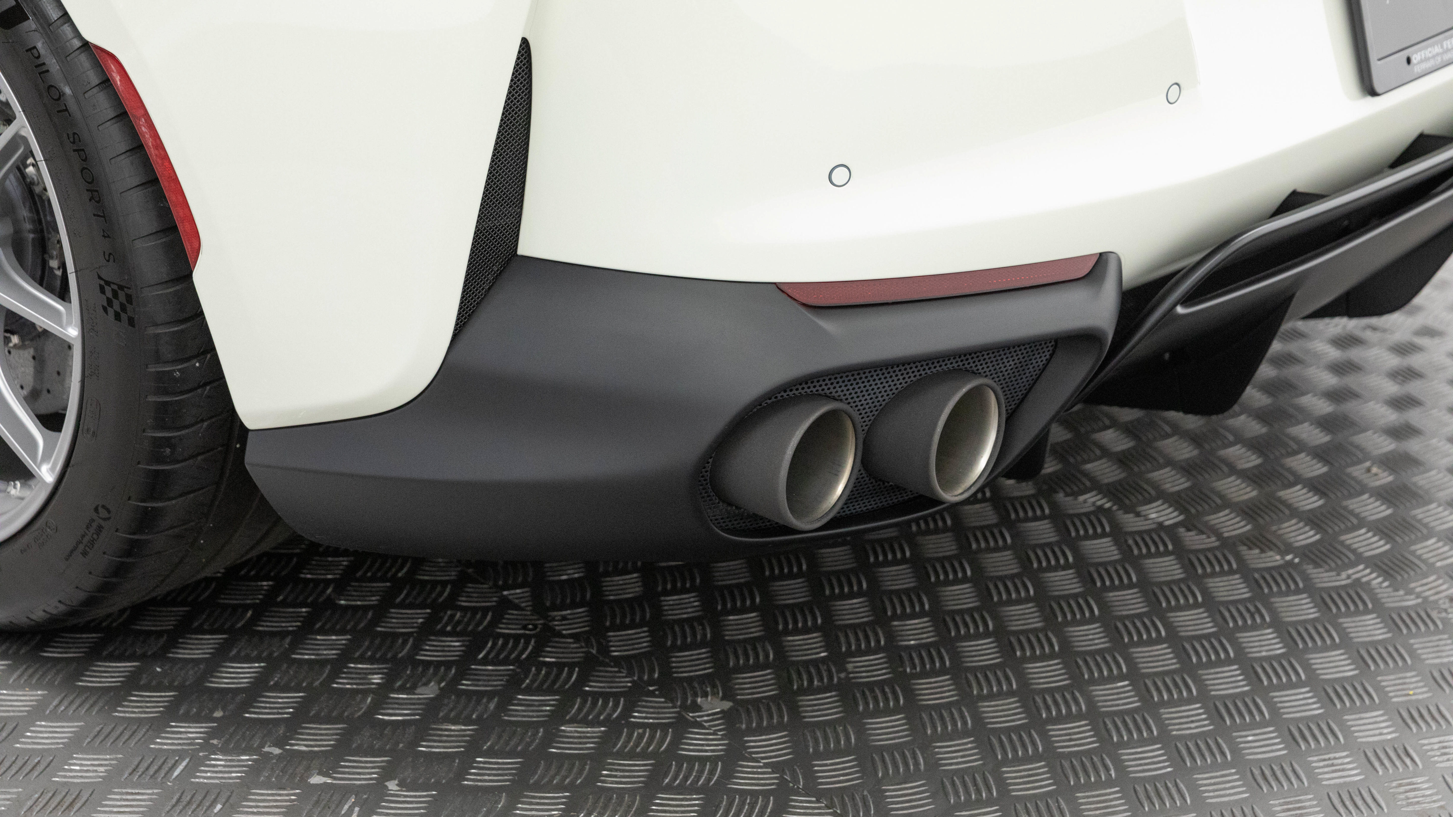 Certified 2023 Ferrari 812 GTS RWD image 57