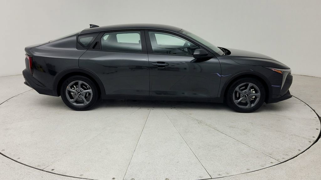 Used 2025 Kia K4 FWD image 10