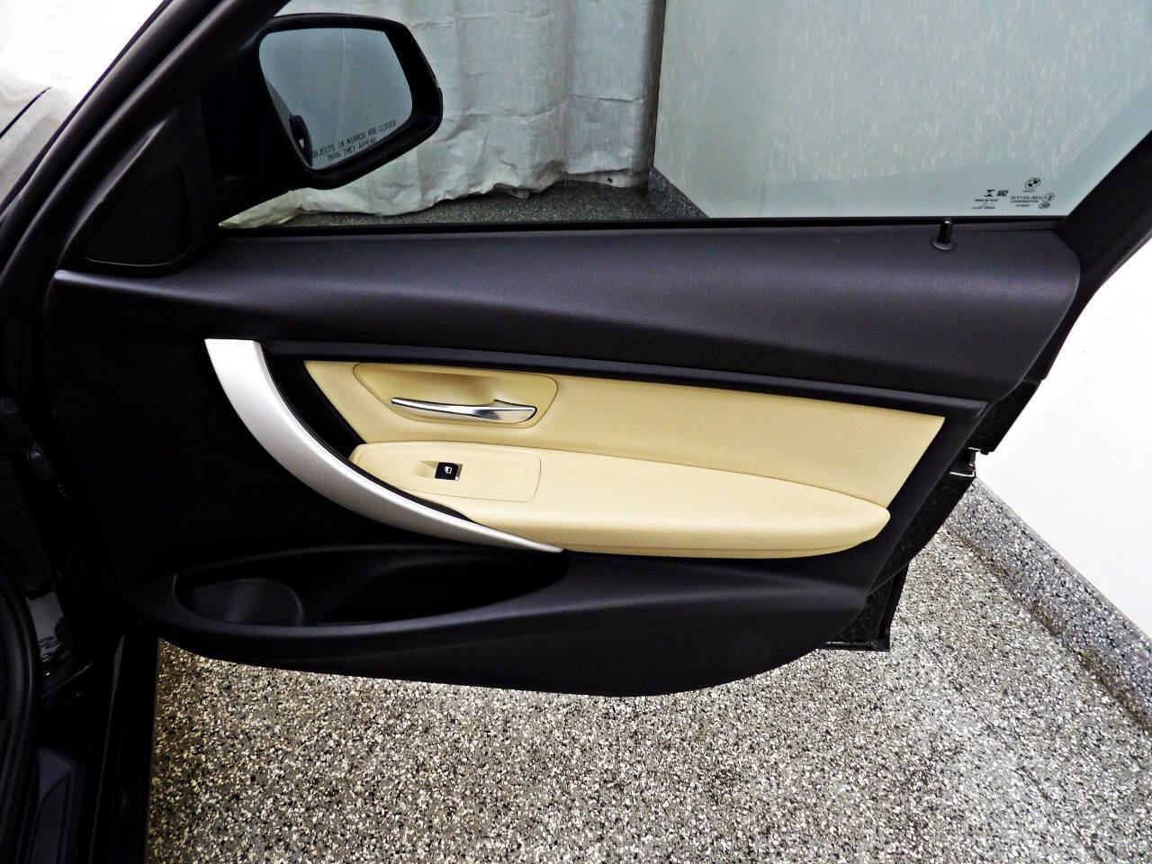 Used 2018 BMW 320i Sedan image 11