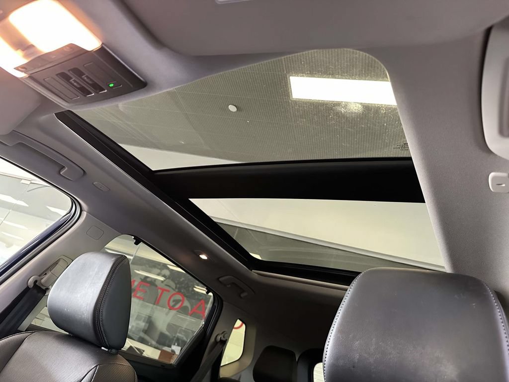 Used 2025 Nissan Rogue Platinum w/ Platinum Premium Package AWD/4WD image 23