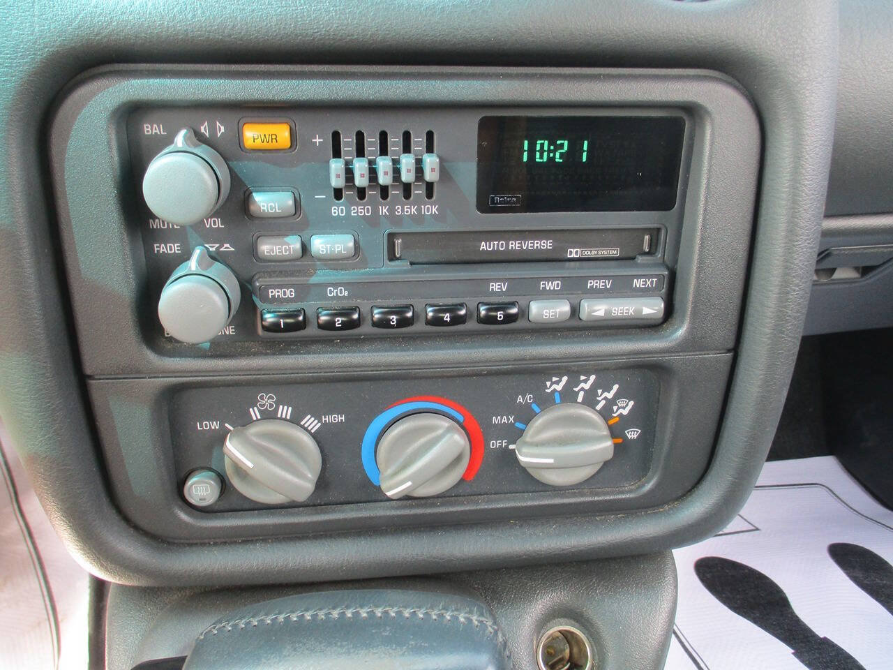 Used 1993 Pontiac Firebird Trans Am RWD image 12