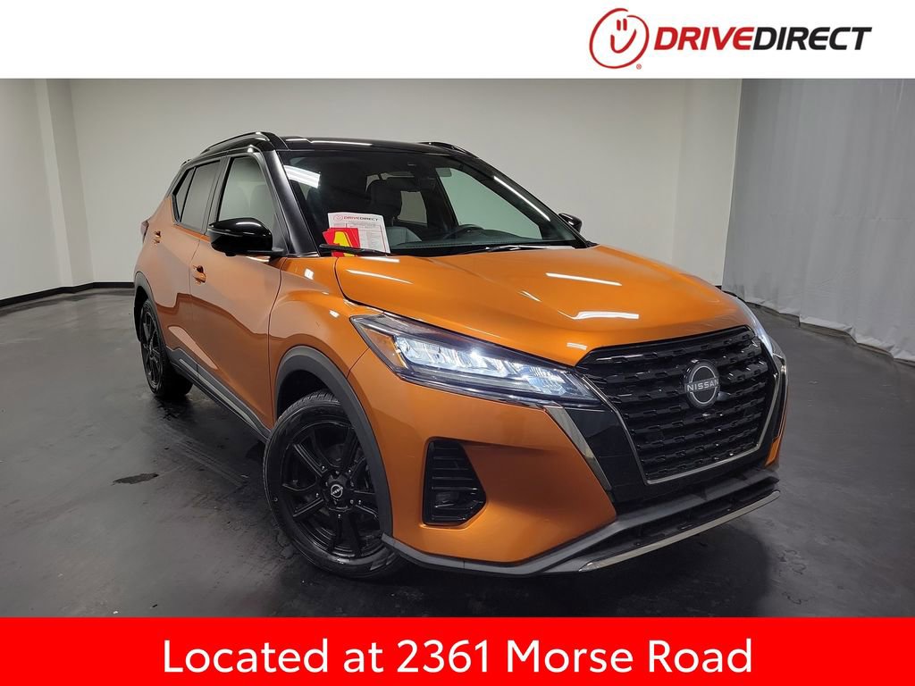 Used 2022 Nissan Kicks SR w/ Premium Package image 1