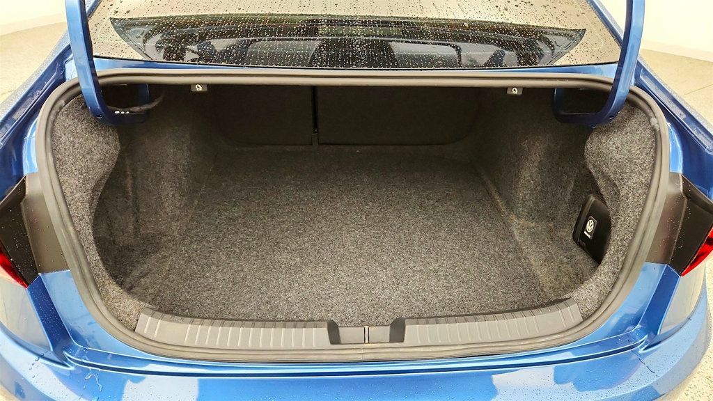 Used 2021 Volkswagen Jetta SE FWD image 20