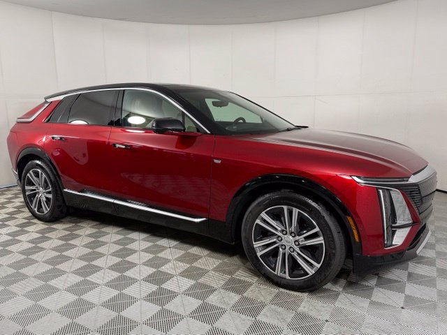Used 2024 Cadillac Lyriq Luxury w/ Nappa Leather Package AWD/4WD image 11