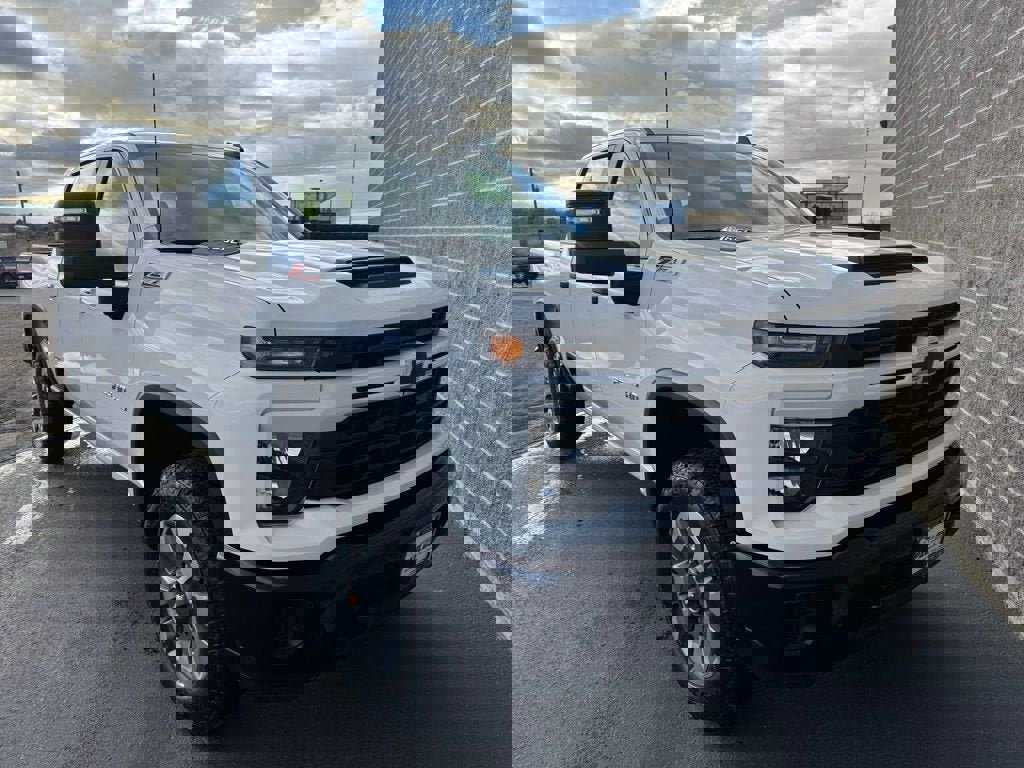 New 2026 Chevrolet Silverado 2500 Custom w/ Custom Value Package image 4