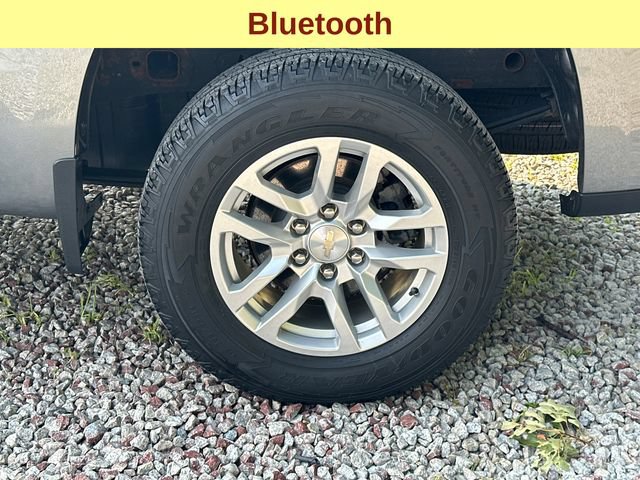 Used 2022 Chevrolet Silverado 1500 LT AWD/4WD image 9