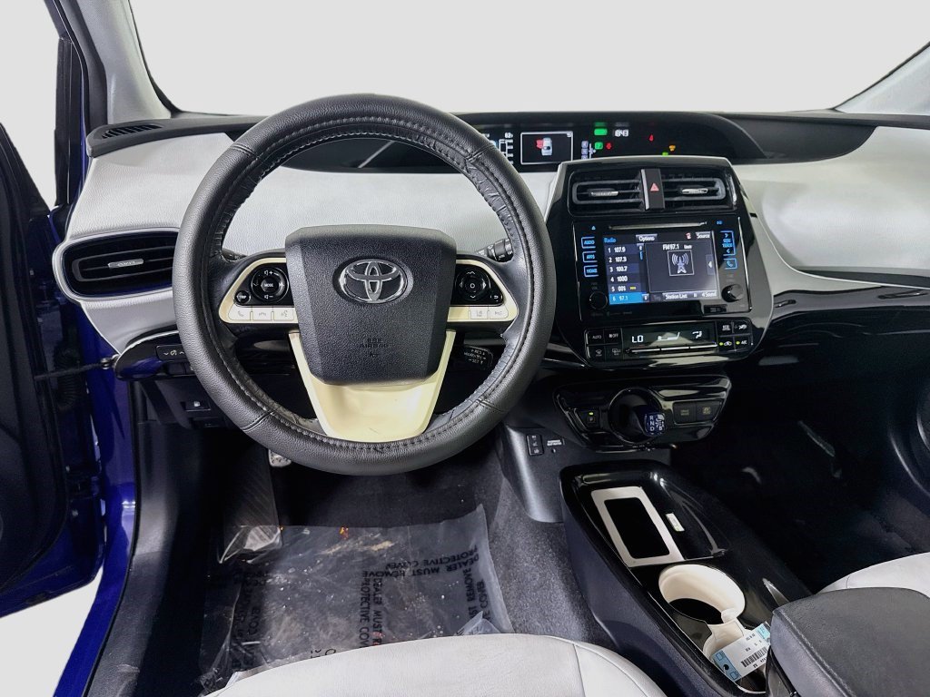 Used 2016 Toyota Prius Four Touring FWD image 16