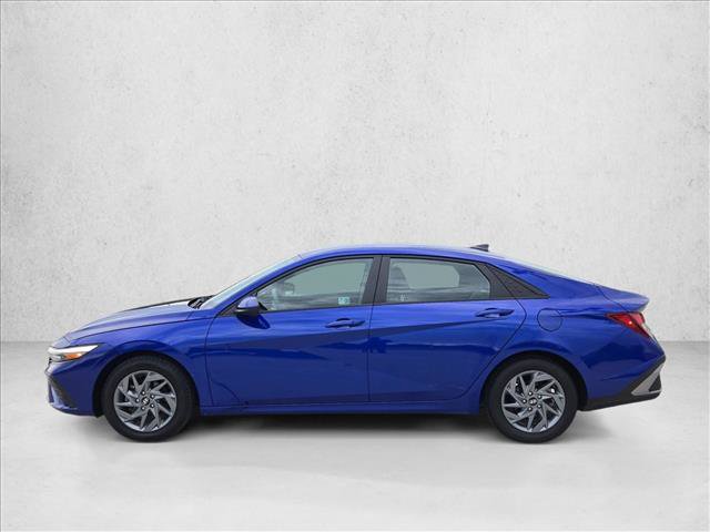 Used 2024 Hyundai Elantra SEL FWD image 9