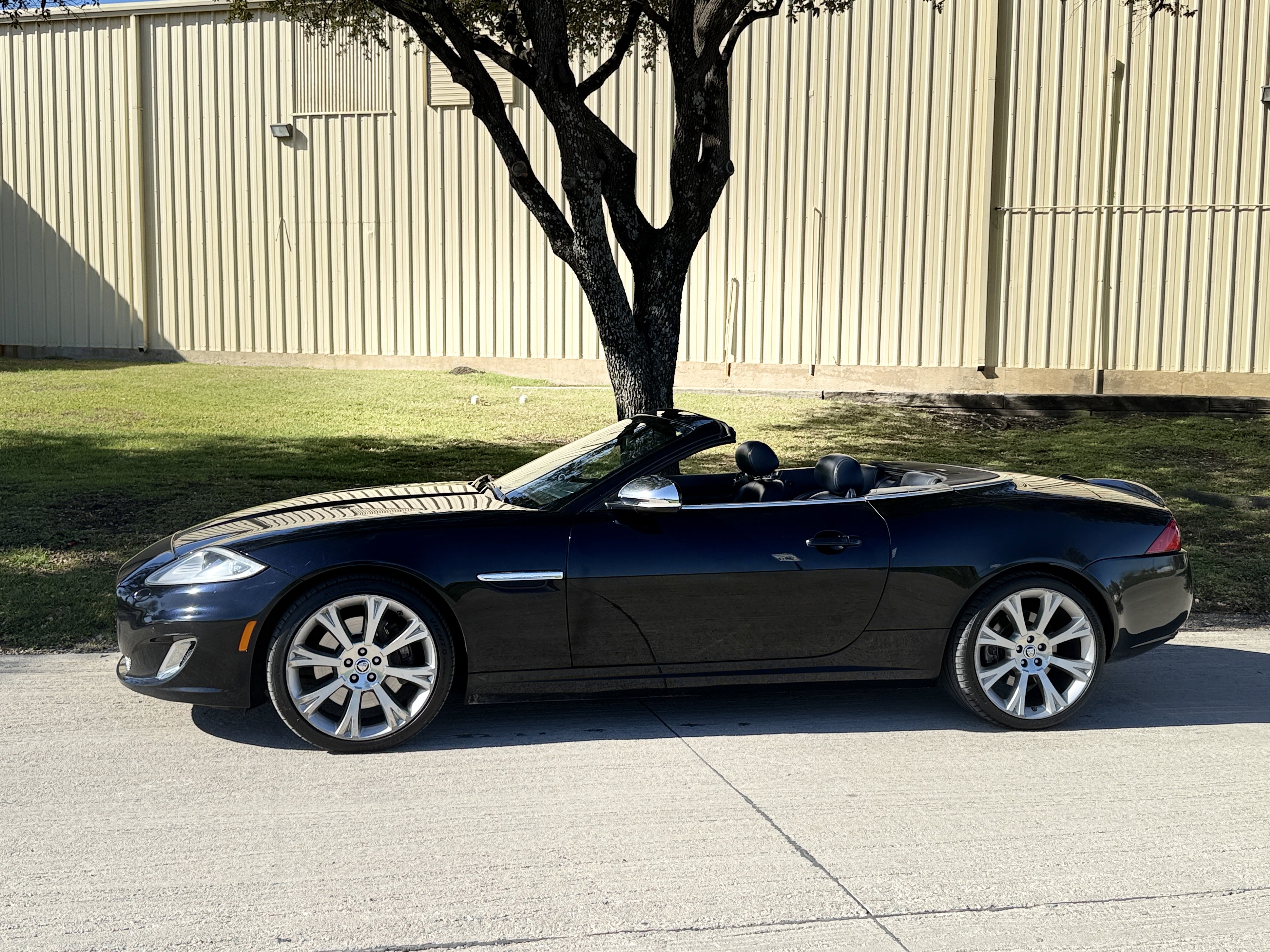 Used 2013 Jaguar XK Convertible RWD image 12