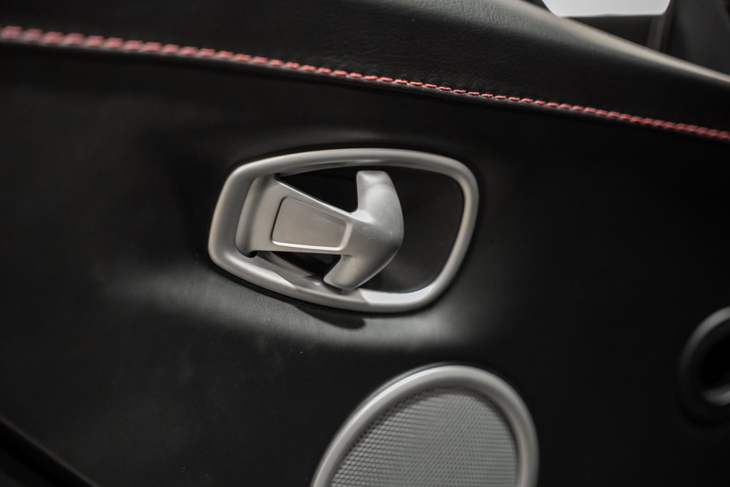 Used 2020 Aston Martin V8 Vantage Coupe image 58