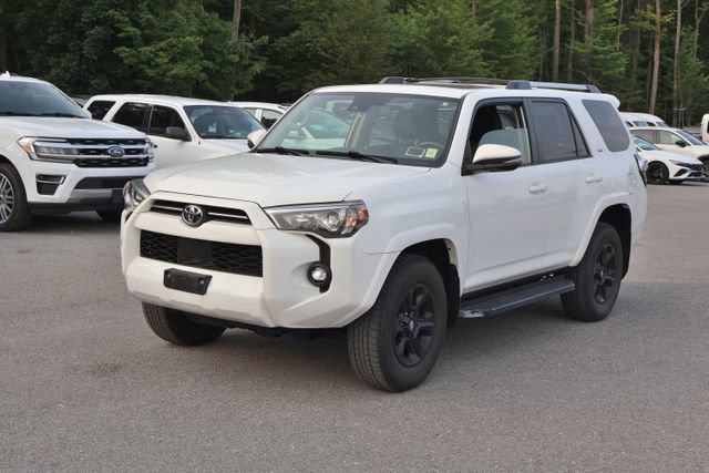 Used 2021 Toyota 4Runner SR5 Premium w/ Moonroof Package AWD/4WD image 3