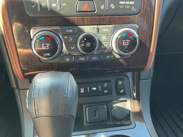 Used 2017 Chevrolet Traverse Premier w/ LPO, 'HIT The Road' Package AWD/4WD image 7