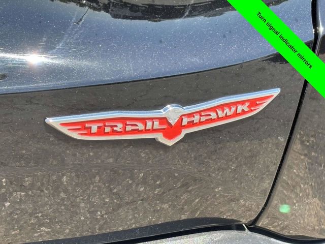 Used 2019 Jeep Renegade Trailhawk w/ Cold Weather Group II AWD/4WD image 37