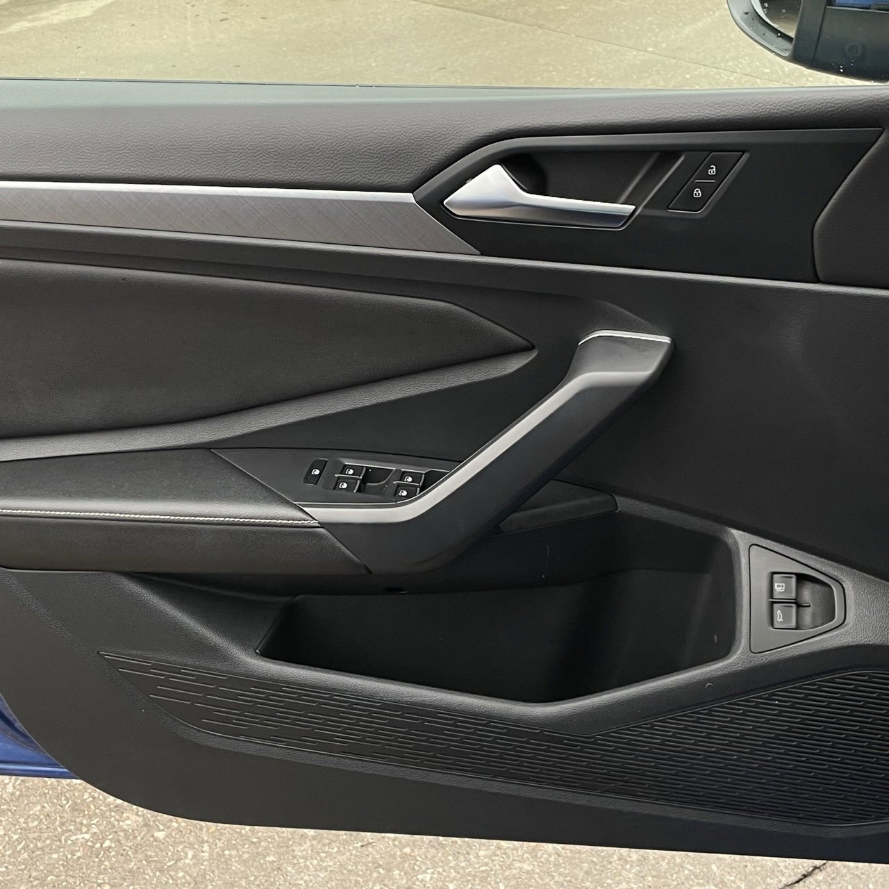 Used 2024 Volkswagen Jetta SE image 20