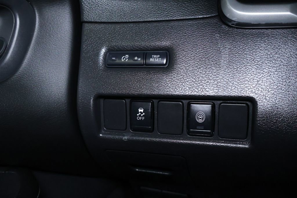 Used 2023 Nissan Murano SV image 25