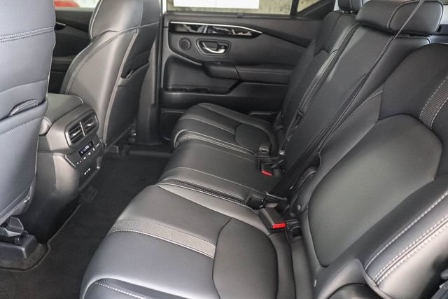 Used 2025 Honda Pilot EX-L image 19
