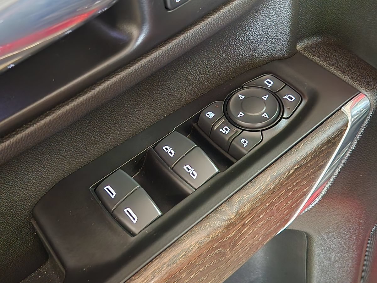 Used 2022 GMC Sierra 2500 Denali AWD/4WD image 44