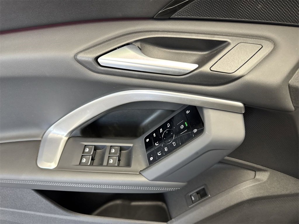 New 2025 Audi Q5 Premium image 13