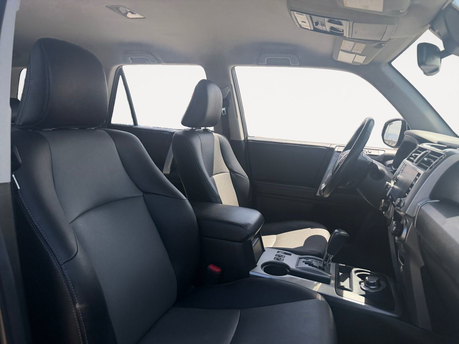 Certified 2022 Toyota 4Runner SR5 Premium AWD/4WD image 15