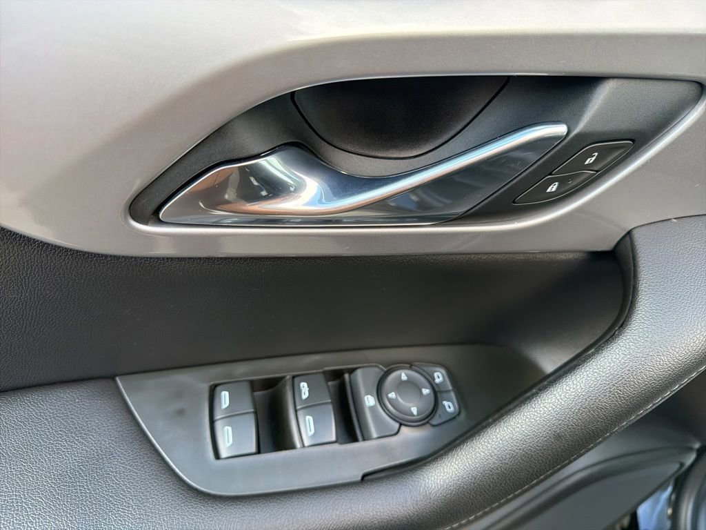 Used 2021 Chevrolet Blazer LT image 18