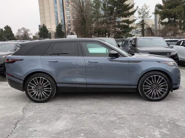 Used 2023 Land Rover Range Rover Velar HST image 4