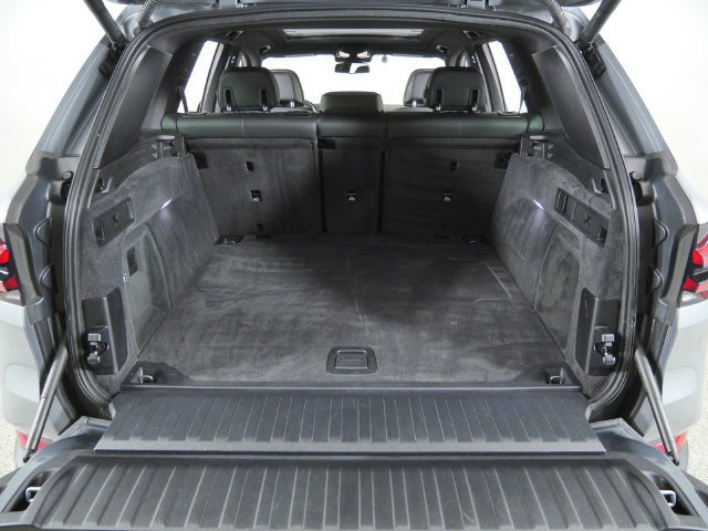 New 2027 Volkswagen Jetta SE FWD image 28