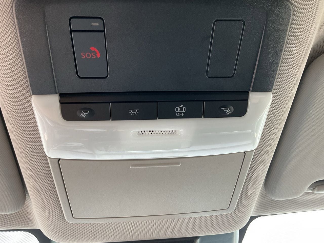 Used 2025 Nissan Rogue SV FWD image 28