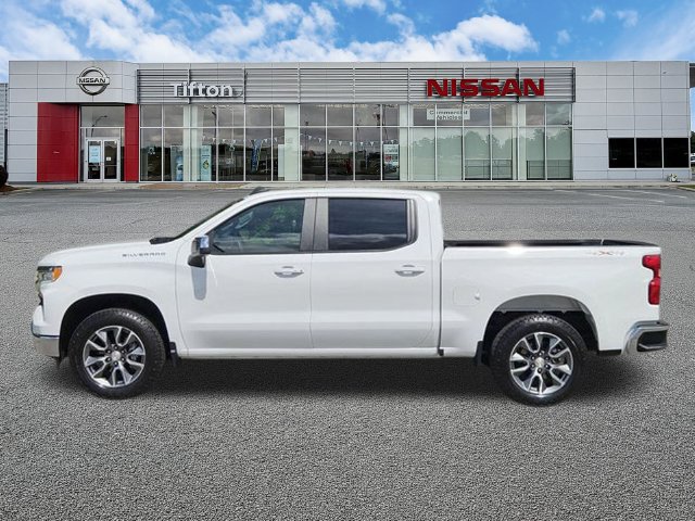 Used 2024 Chevrolet Silverado 1500 LT AWD/4WD image 7