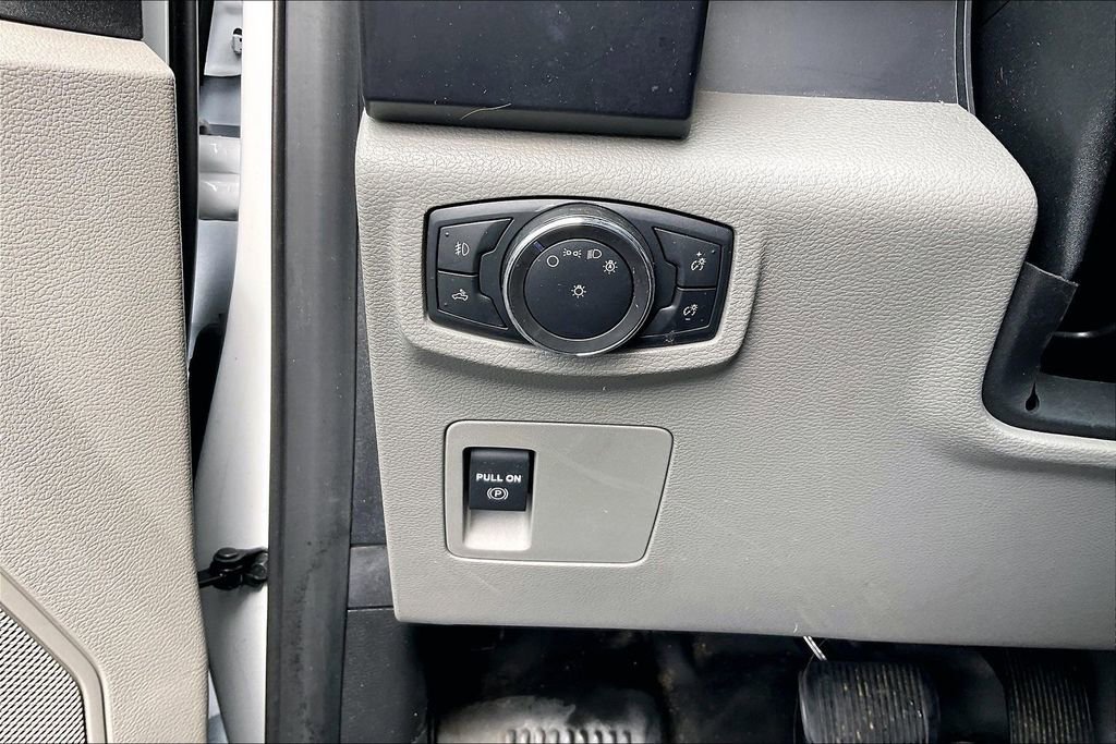 Certified 2018 Ford F150 XL w/ Equipment Group 101A Mid image 32