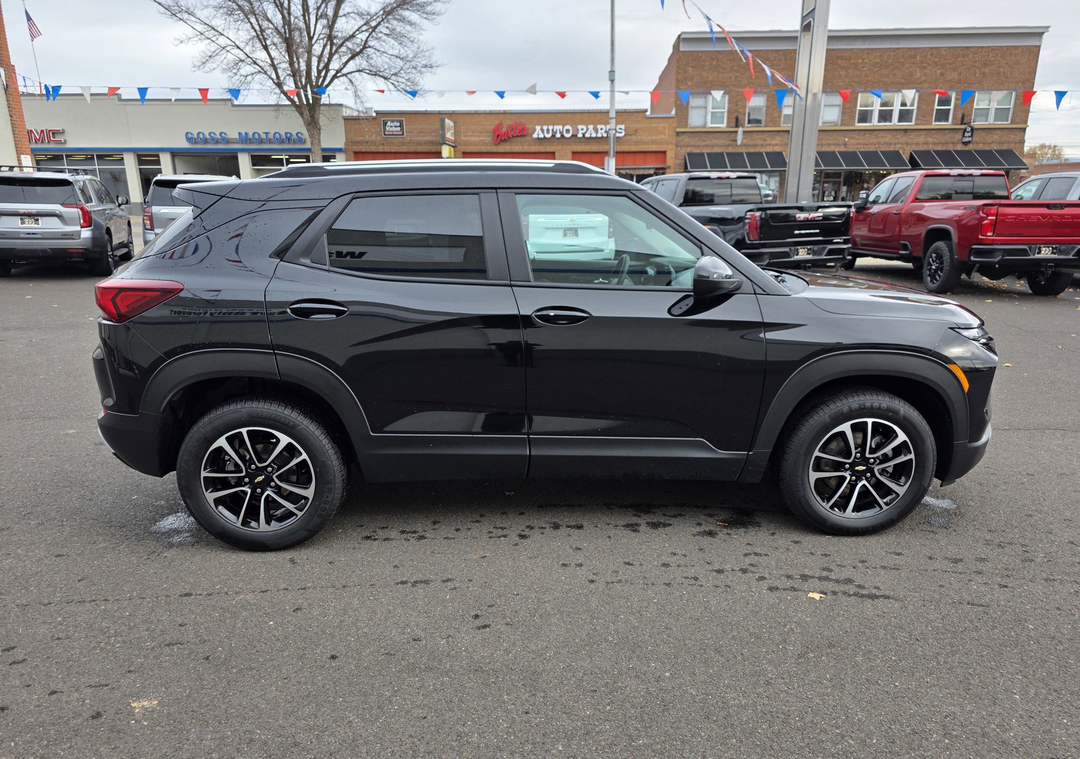 Used 2025 Chevrolet TrailBlazer LT image 9