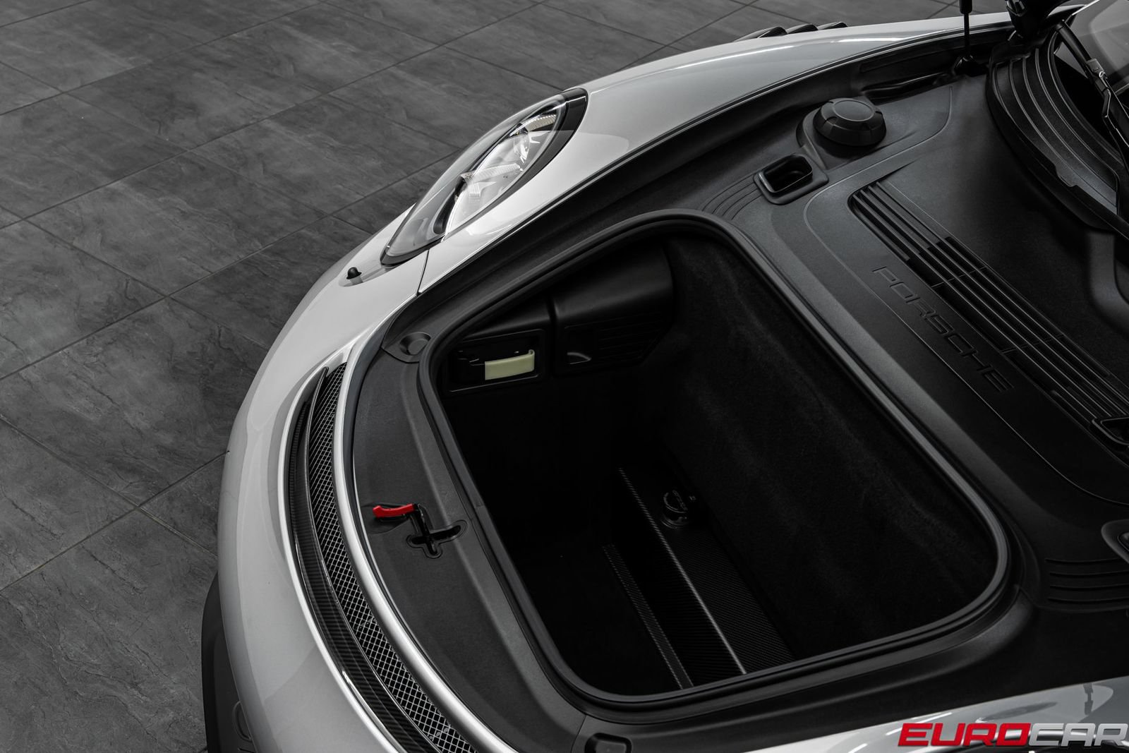 Used 2018 Porsche 911 GT2 RS RWD image 10