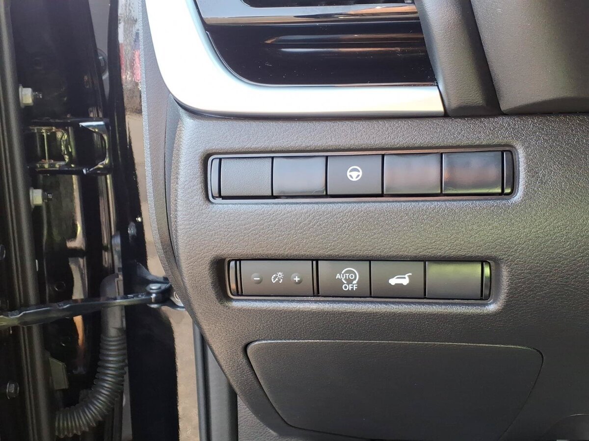 Used 2026 Nissan Rogue SL AWD/4WD image 13