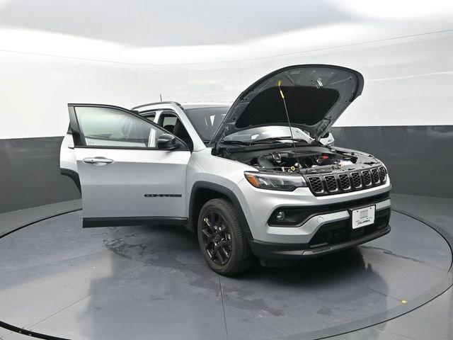 New 2026 Jeep Compass Latitude image 28
