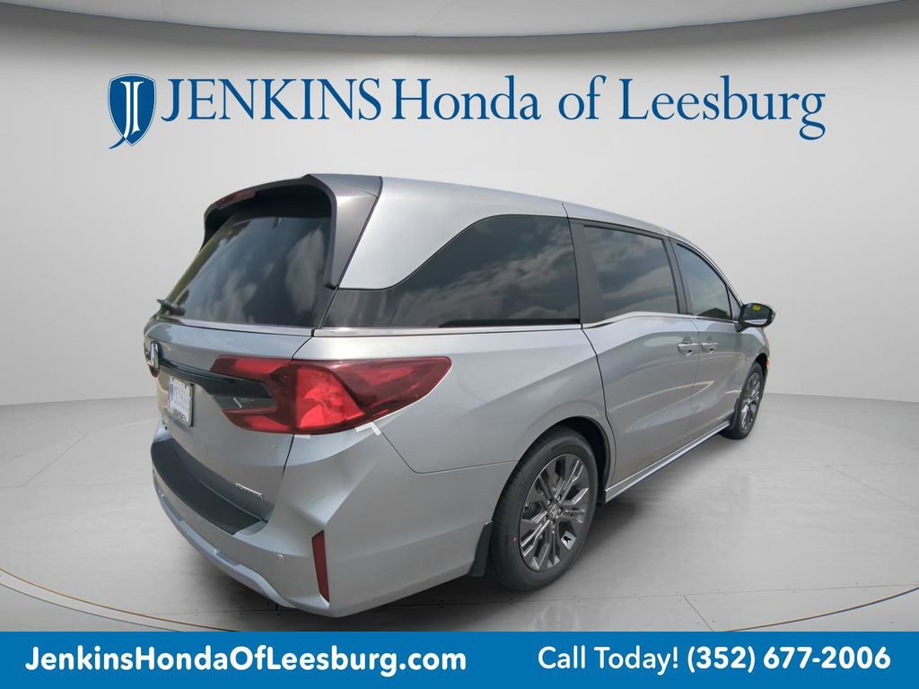 New 2026 Honda Odyssey Touring image 3