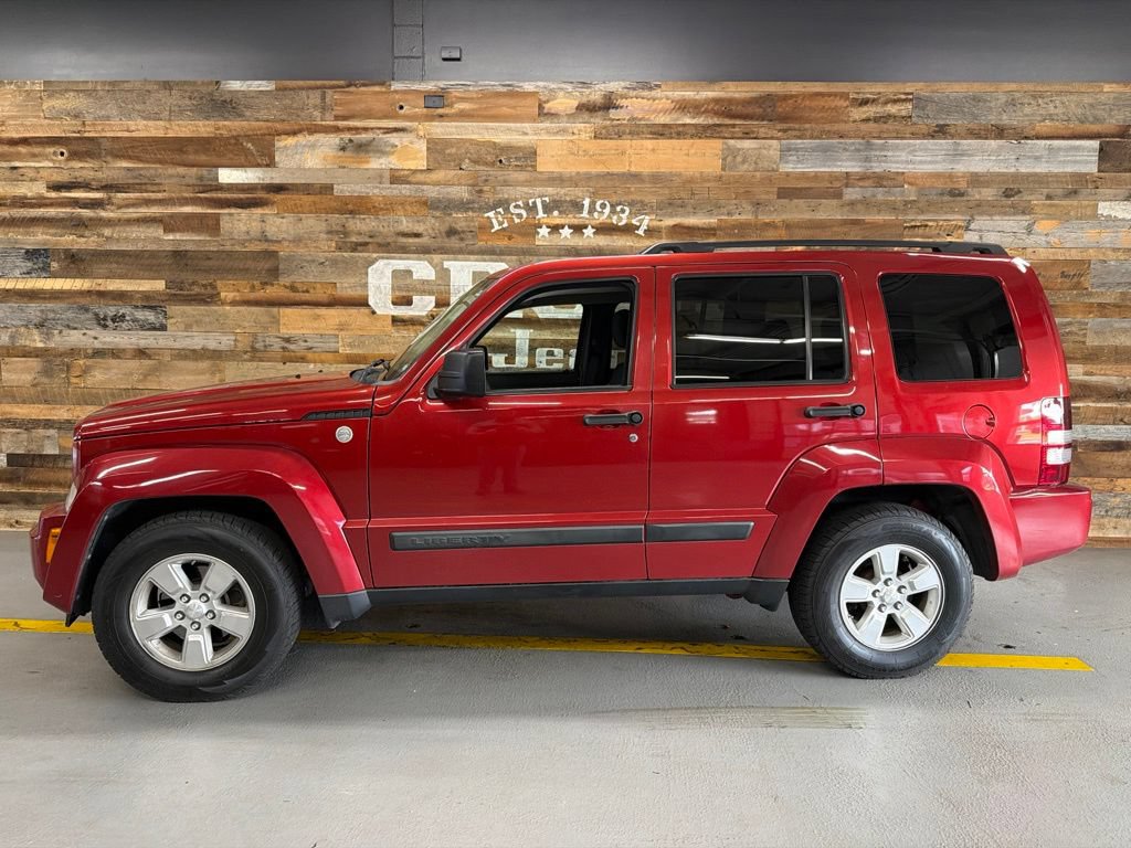 Used 2010 Jeep Liberty Sport w/ Popular Equipment Group AWD/4WD image 26