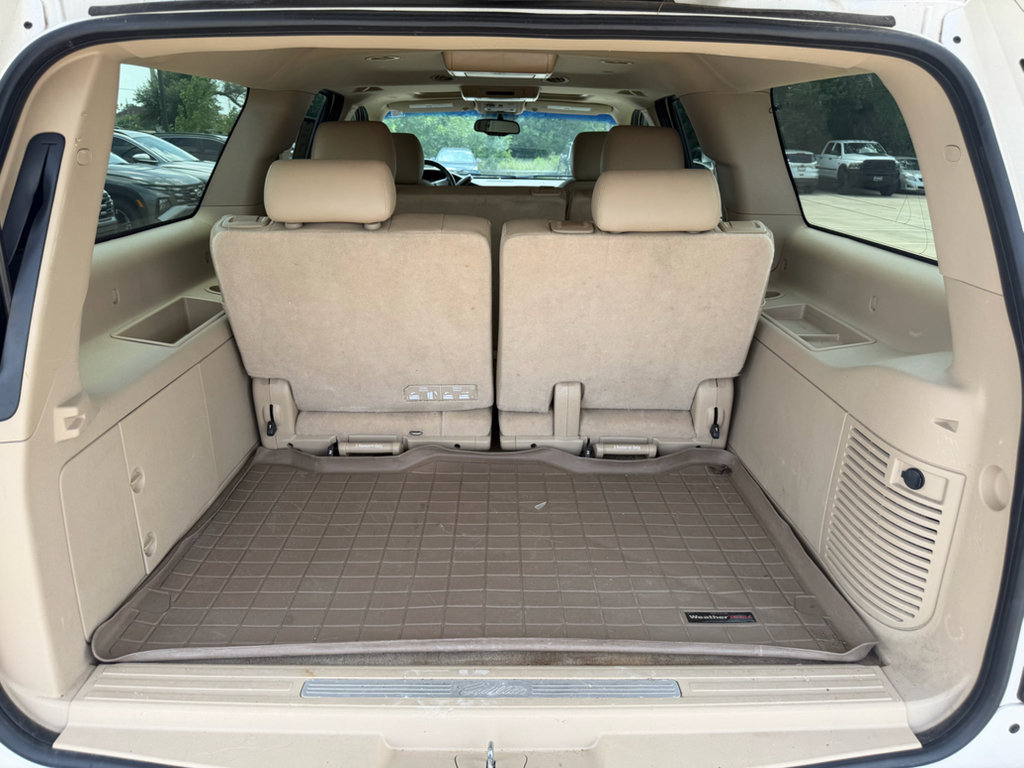 Used 2013 Cadillac Escalade ESV Luxury RWD image 32