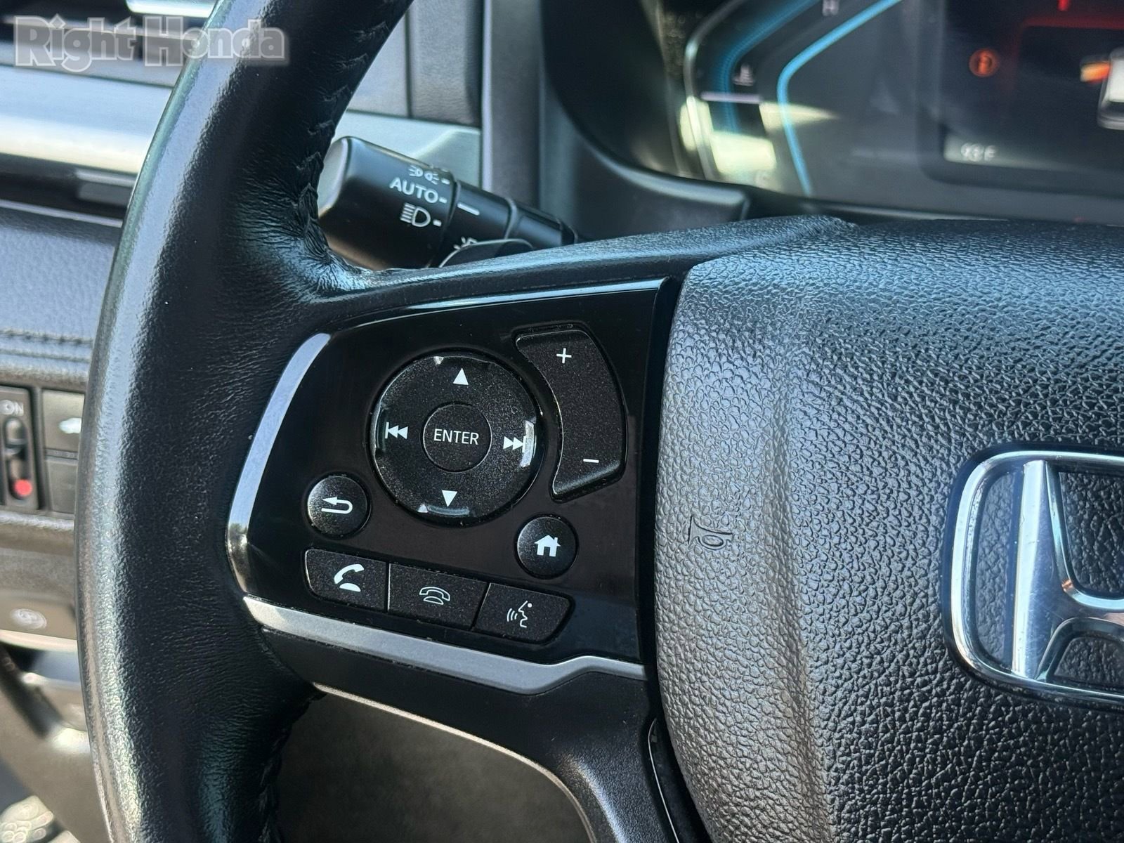 Used 2023 Honda Odyssey Touring image 17