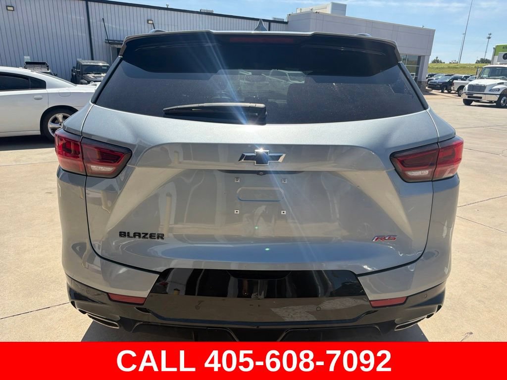 Used 2025 Chevrolet Blazer RS FWD image 4