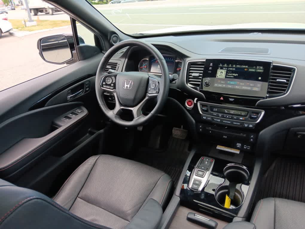 Used 2021 Honda Pilot Black Edition image 19