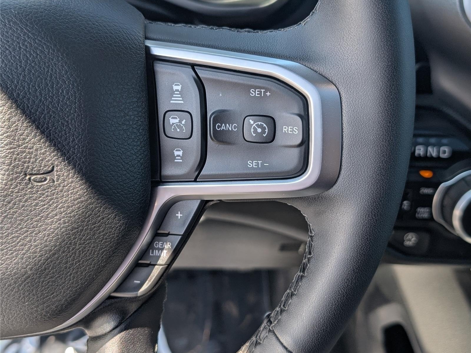 Used 2025 RAM 1500 Big Horn AWD/4WD image 24