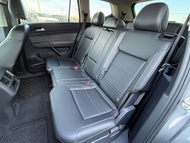 Used 2021 Volkswagen Atlas SE w/ Panoramic Sunroof Package image 7