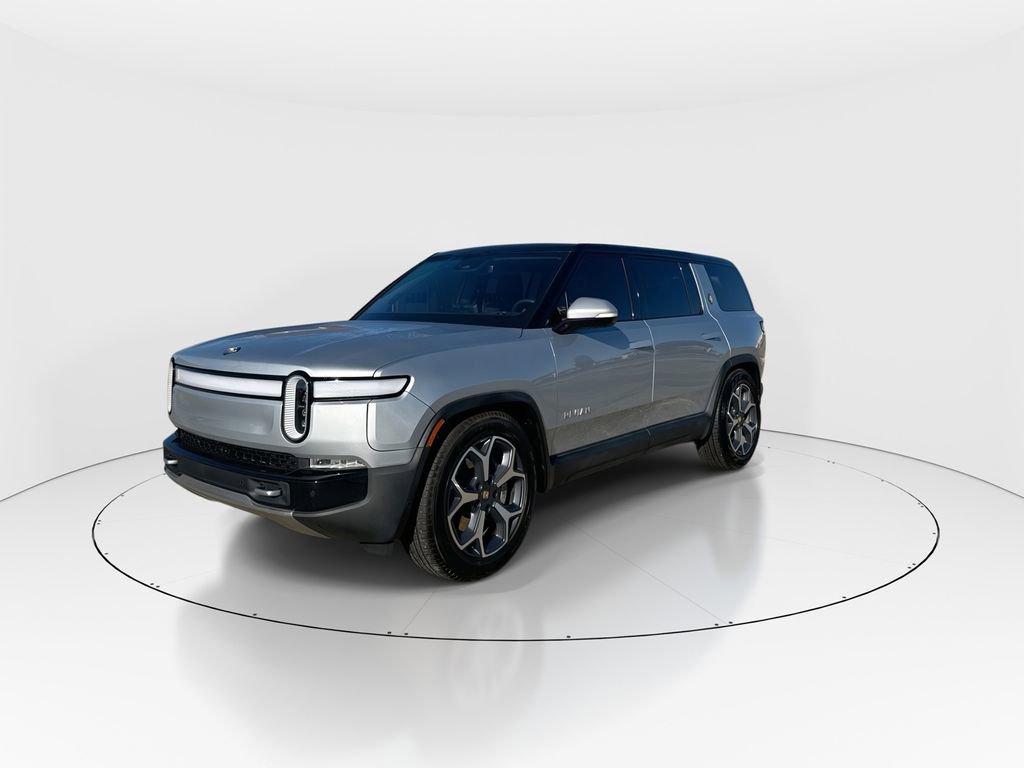 Used 2024 Rivian R1S Adventure image 4