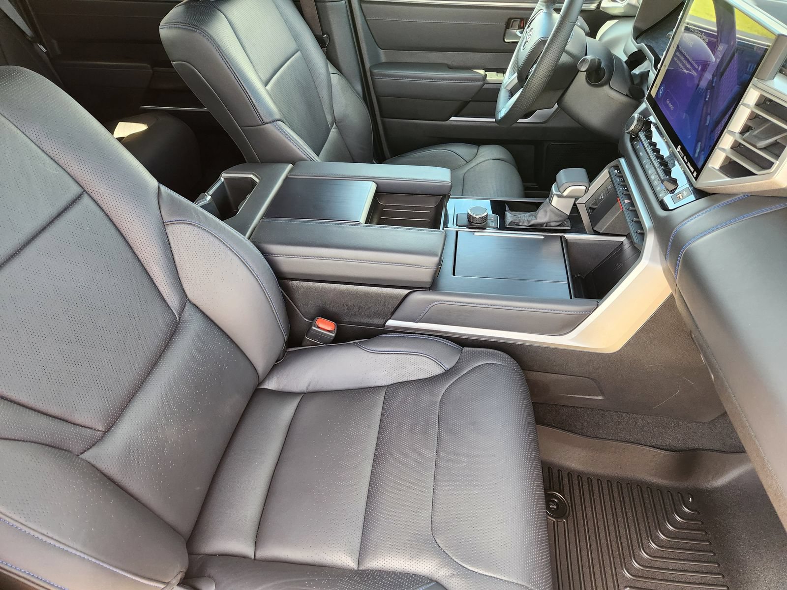 Used 2022 Toyota Tundra Platinum RWD image 17