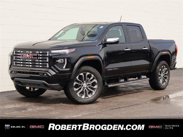 New 2025 GMC Canyon Denali