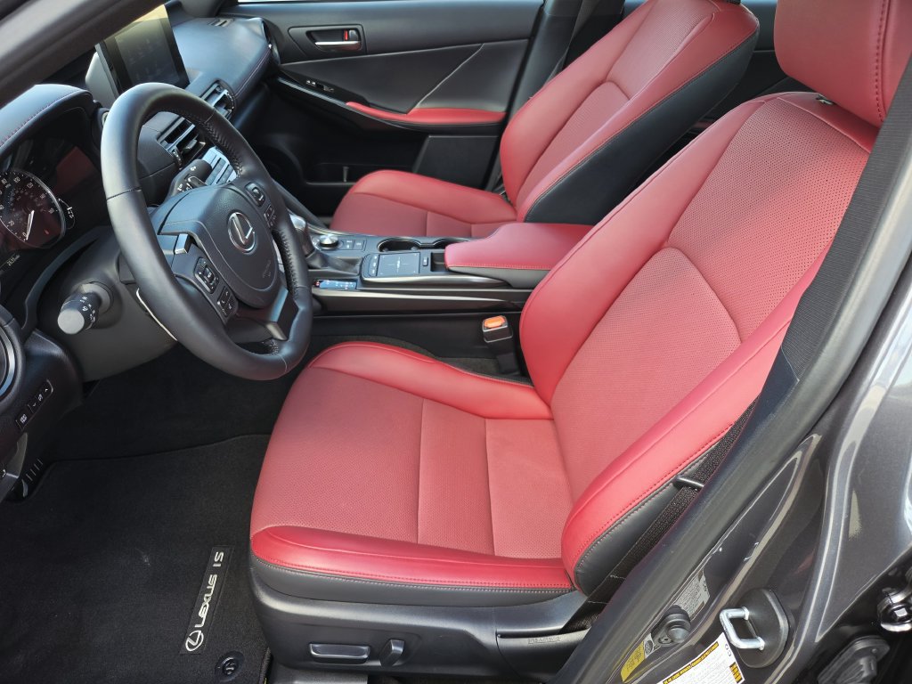 Used 2025 Lexus IS 350 F Sport w/ Accessory Package 2 RWD image 15