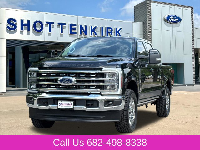 Used 2023 Ford F250 Lariat w/ Lariat Ultimate Package AWD/4WD image 3