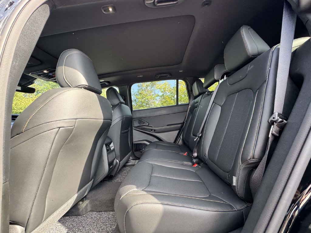 New 2026 Jeep Cherokee Limited AWD/4WD image 14
