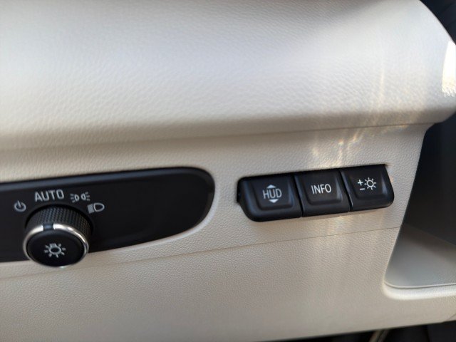 Used 2023 Buick Envision Avenir AWD/4WD image 6