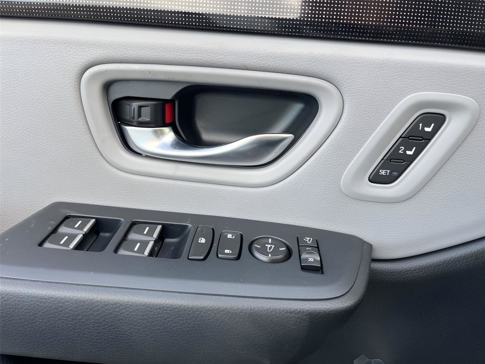 Used 2025 Honda Pilot Elite image 23